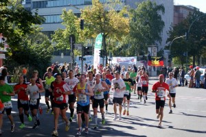 Das Marathon-Hauptfeld in der Konstanzer Straße